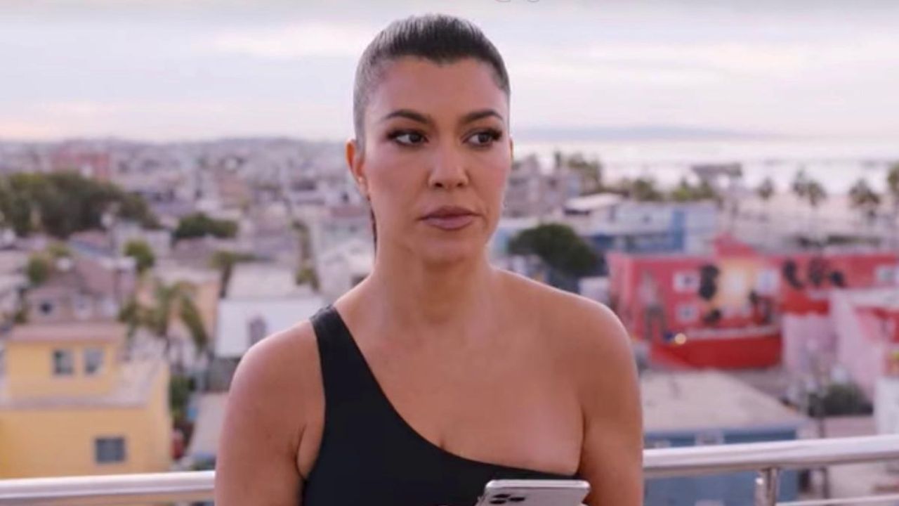 Kourtney Kardashian operata d'urgenza per salvare il feto - Cinematographe.it