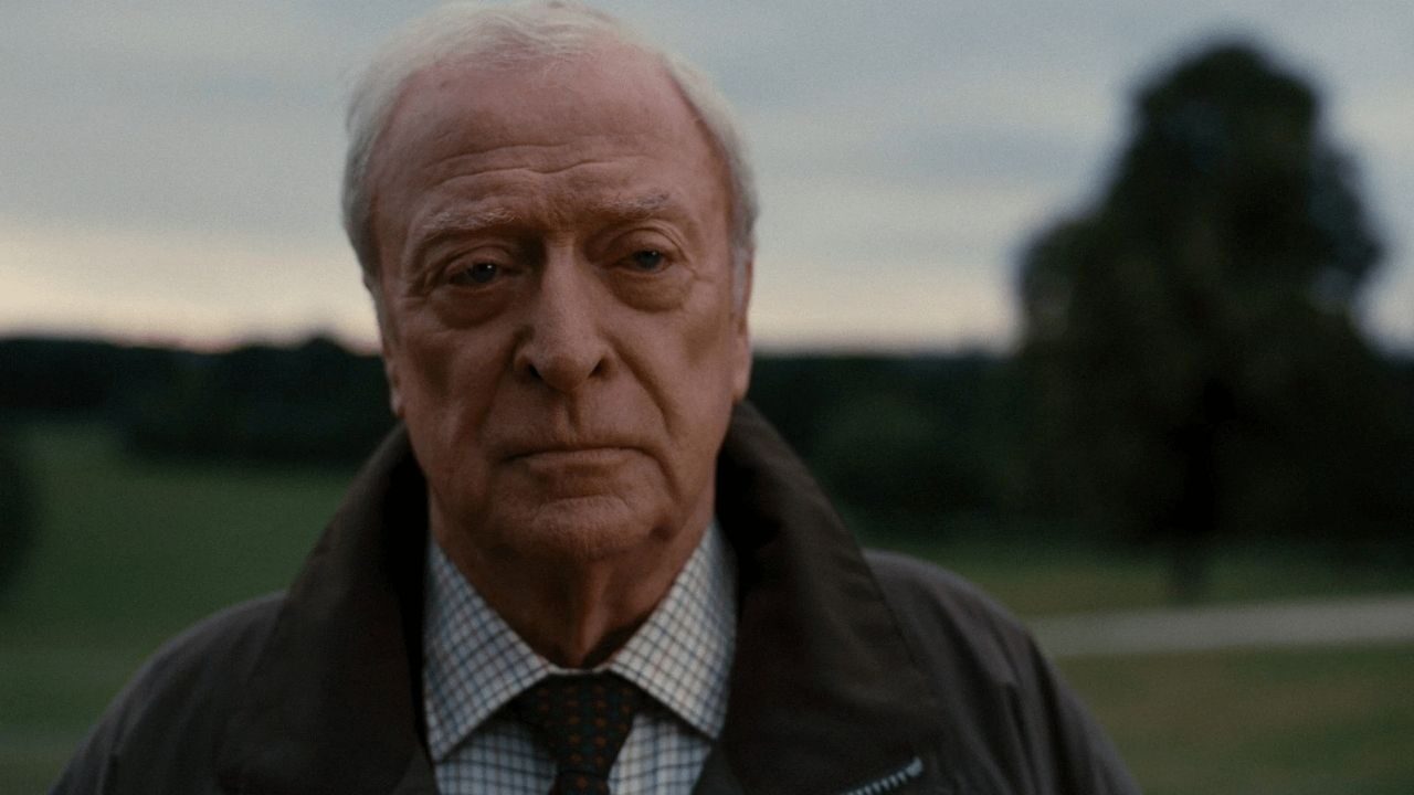 Michael Caine e la rivelazione shock su quel discutibile gesto d’amore: “se la vita è insopportabile è giusto andarsene”