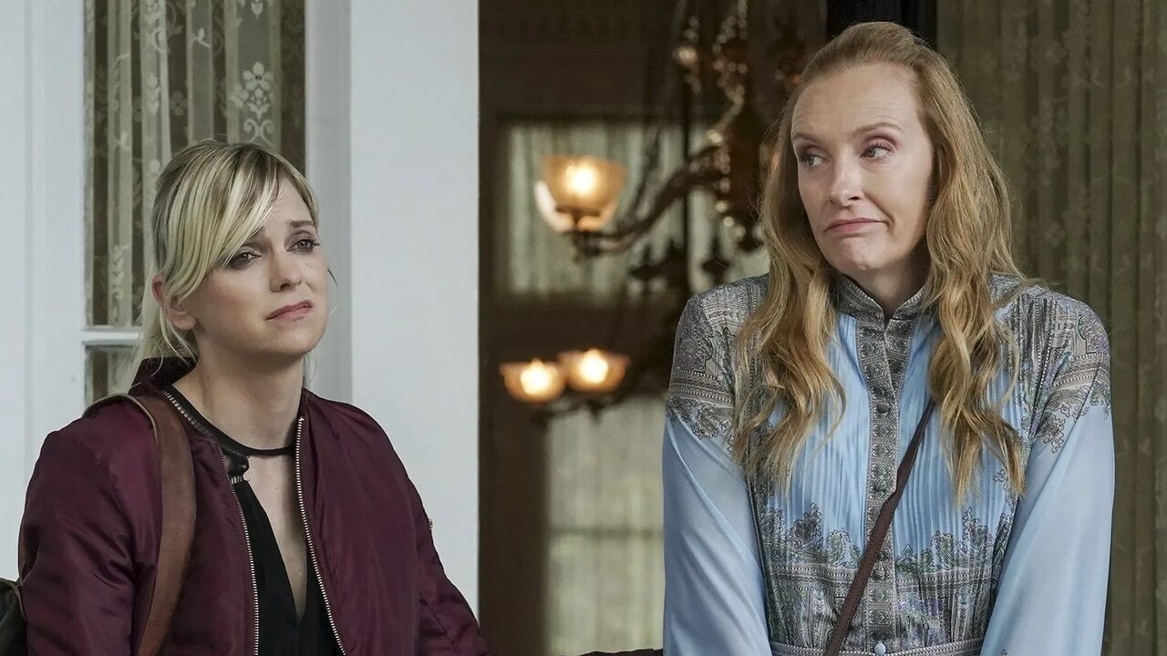 The Estate: trailer e data d’uscita della commedia dark con protagoniste Toni Collette e Anna Faris