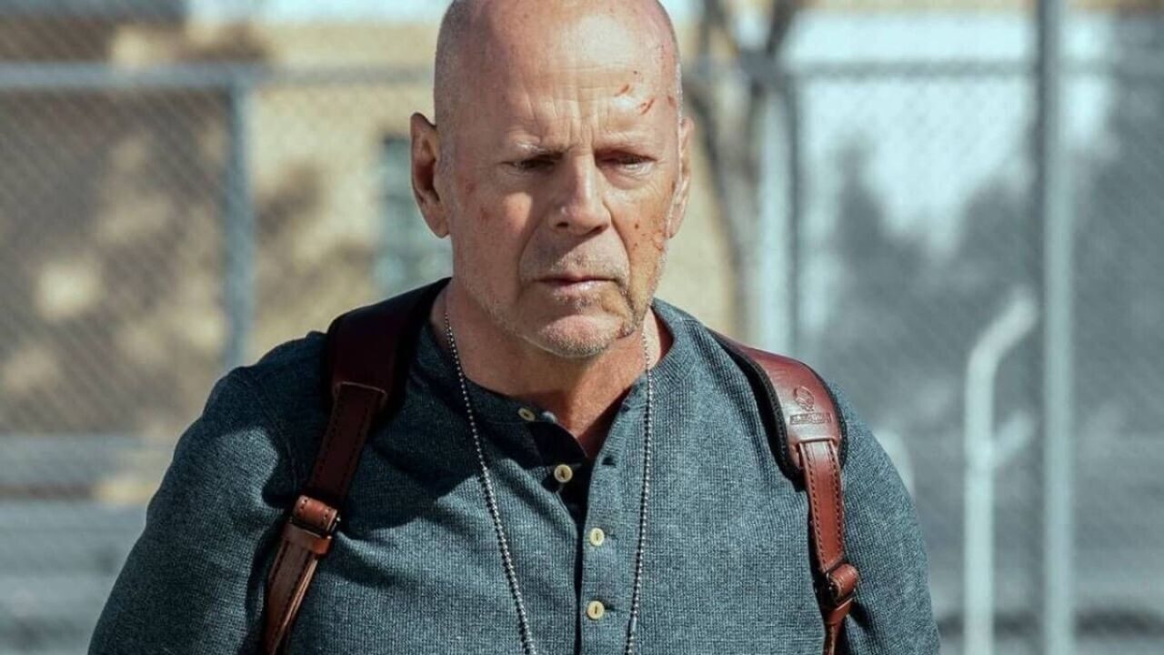 Bruce Willis peggiora drammaticamente: l’attore non riconosce più la ex moglie Demi Moore