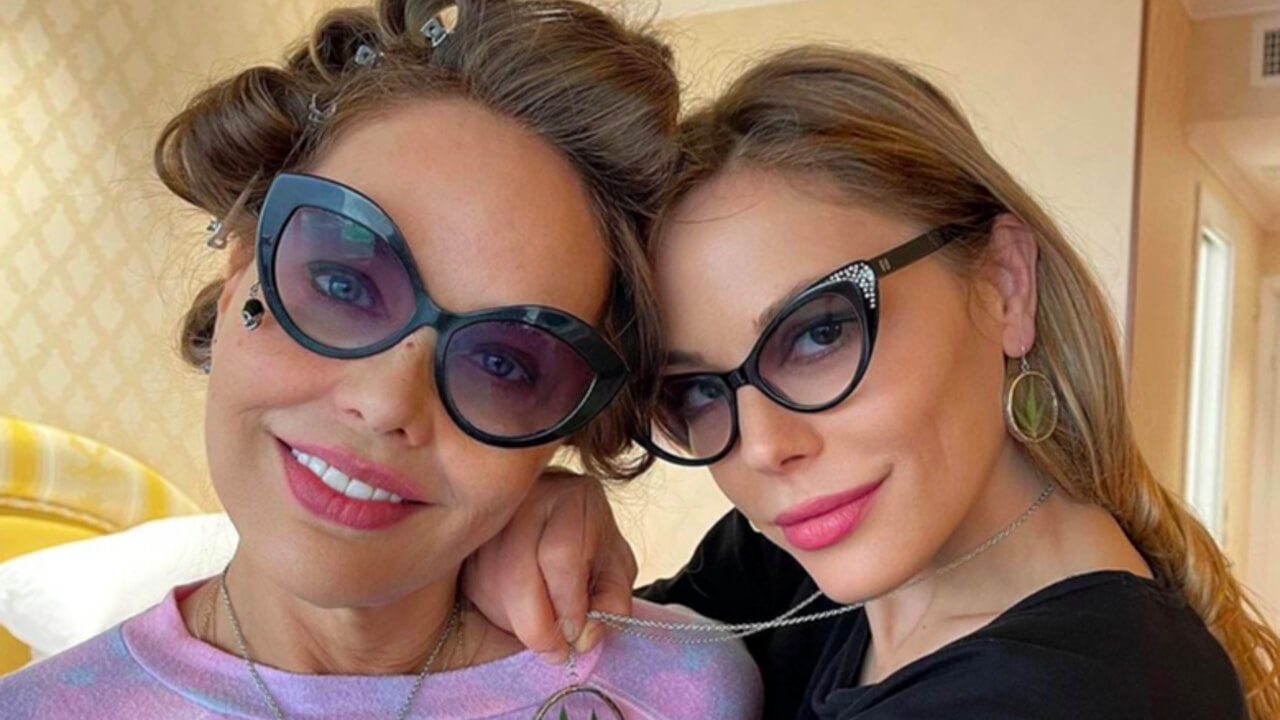 Sanremo 2024, Ornella Muti e sua figlia al fianco degli agricoltori: ”Venerdì arriveremo al Festival con trattore e arance calabresi”