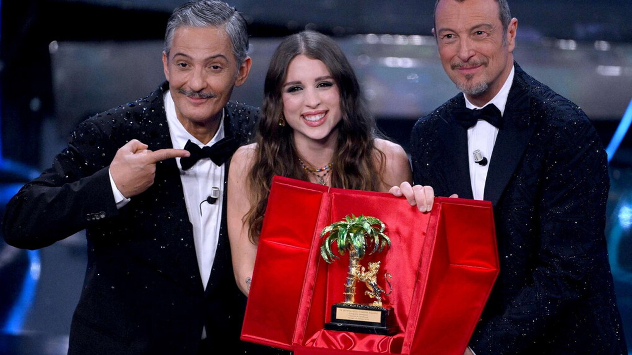 Sanremo 2024 – Angelina Mango e l’appello disperato: “ho perso la custodia del premio”