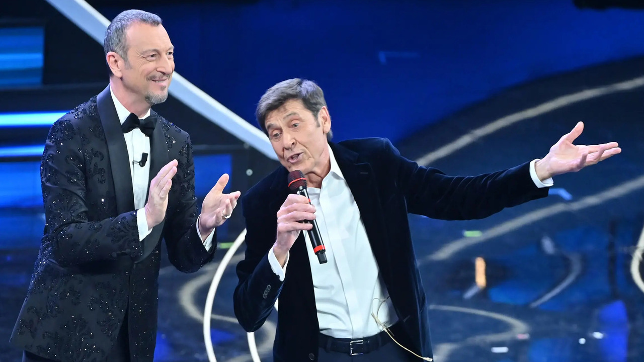 Gianni Morandi scherza con Amadeus: “Devo fare anche io il ballo del qua qua?”