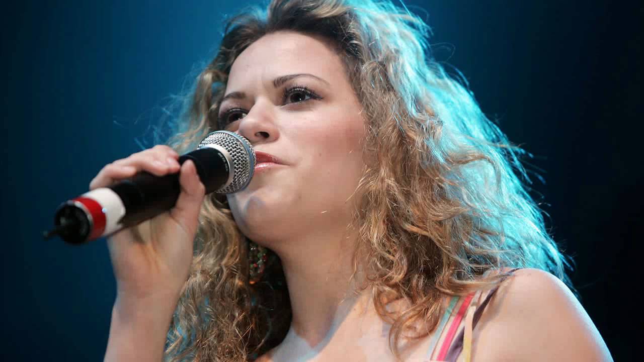 One Tree Hill, la star Bethany Joy Lenz parla del culto di cui ha fatto parte per 10 anni