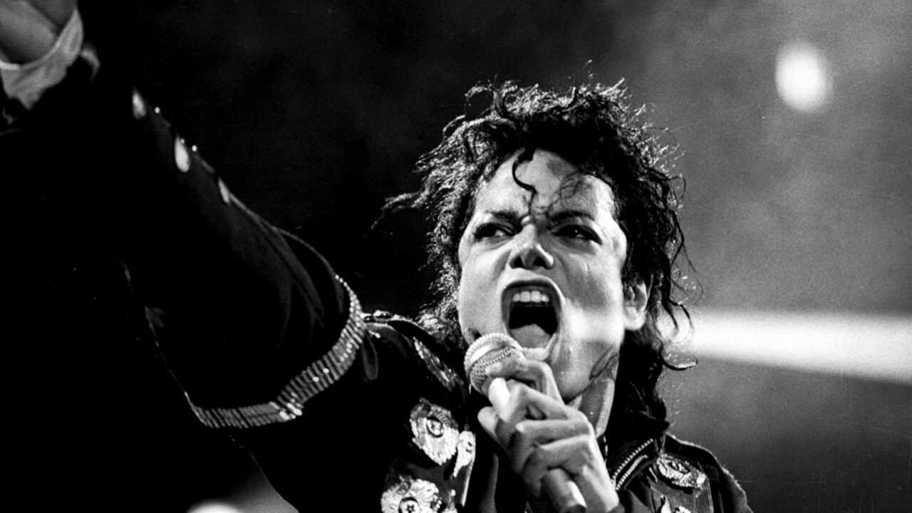 Michael Jackson, un insider svela: “Il biopic ripulirà la sua immagine dalle accuse di pedofilia”