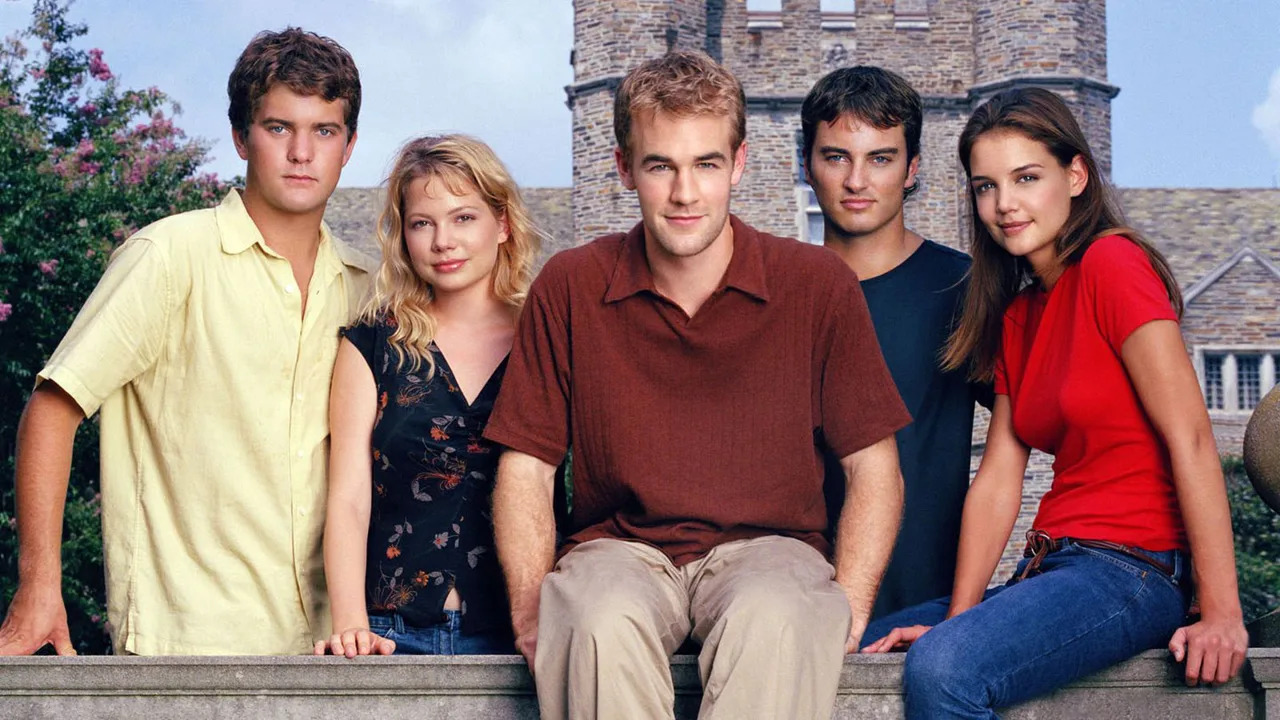 Dawson’s Creek, Katie Holmes esclusa dalla chat del cast della serie: “Non sapevo esistesse un gruppo”