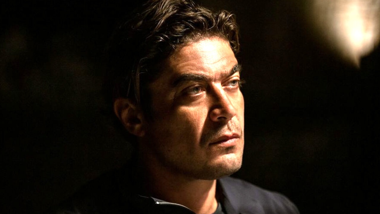 Riccardo Scamarcio indica in Marcello Mastroianni come suo punto di riferimento - Cinematographe.it