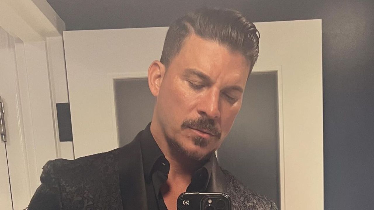 Jax Taylor aggiorna i fan dopo il ricovero per problemi di salute mentale: “sto lavorando per stare meglio per voi, amici”