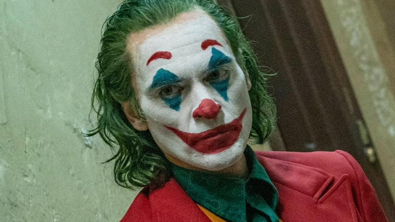 Joker: Folie à Deux, Joaquin Phoenix non riusciva a smettere di tossire sul set: tutta colpa della risata di Joker!