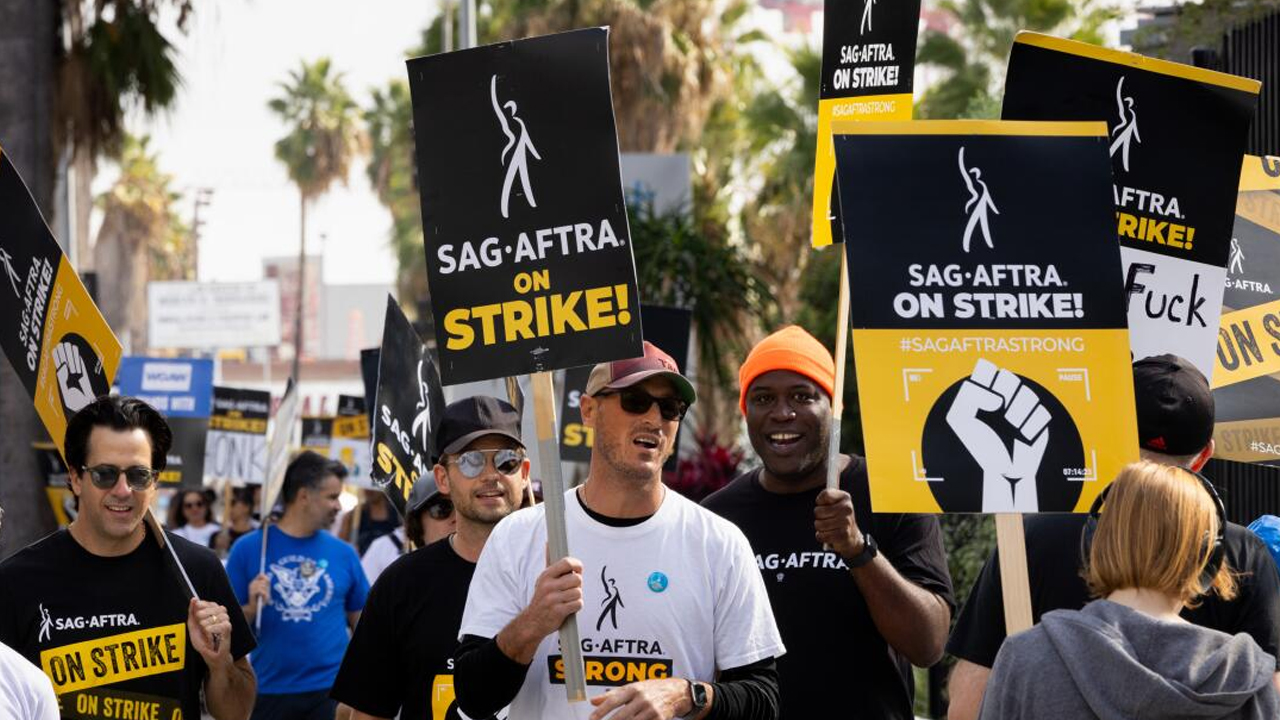 In California usare l’AI per sostituire un attore è ora contro la legge grazie alle proteste SAG-AFTRA