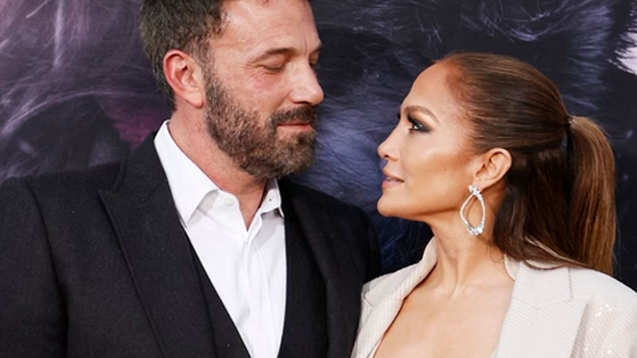 Jennifer Lopez rompe il silenzio social dopo il divorzio da Ben Affleck: “tutto si sta svolgendo secondo l’ordine divino” [FOTO]