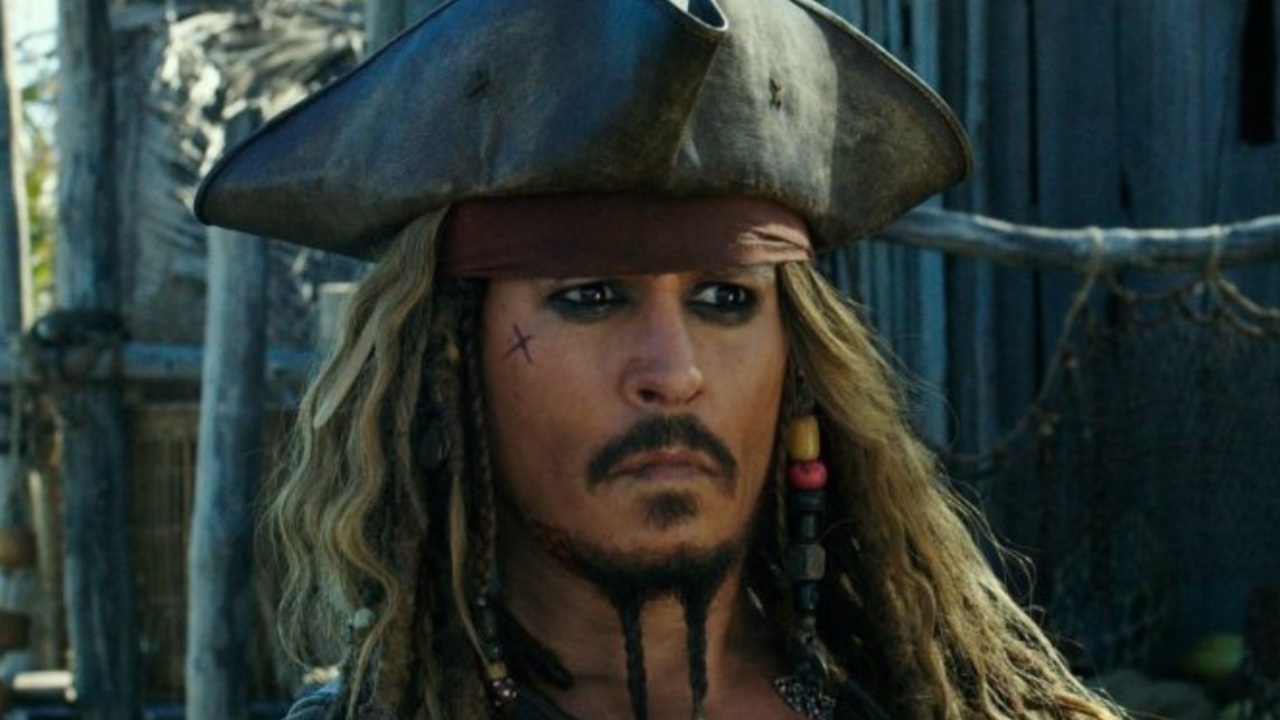 Johnny Depp torna ad essere Jack Sparrow per i bambini malati: l’iniziativa commuove i fan [FOTO]