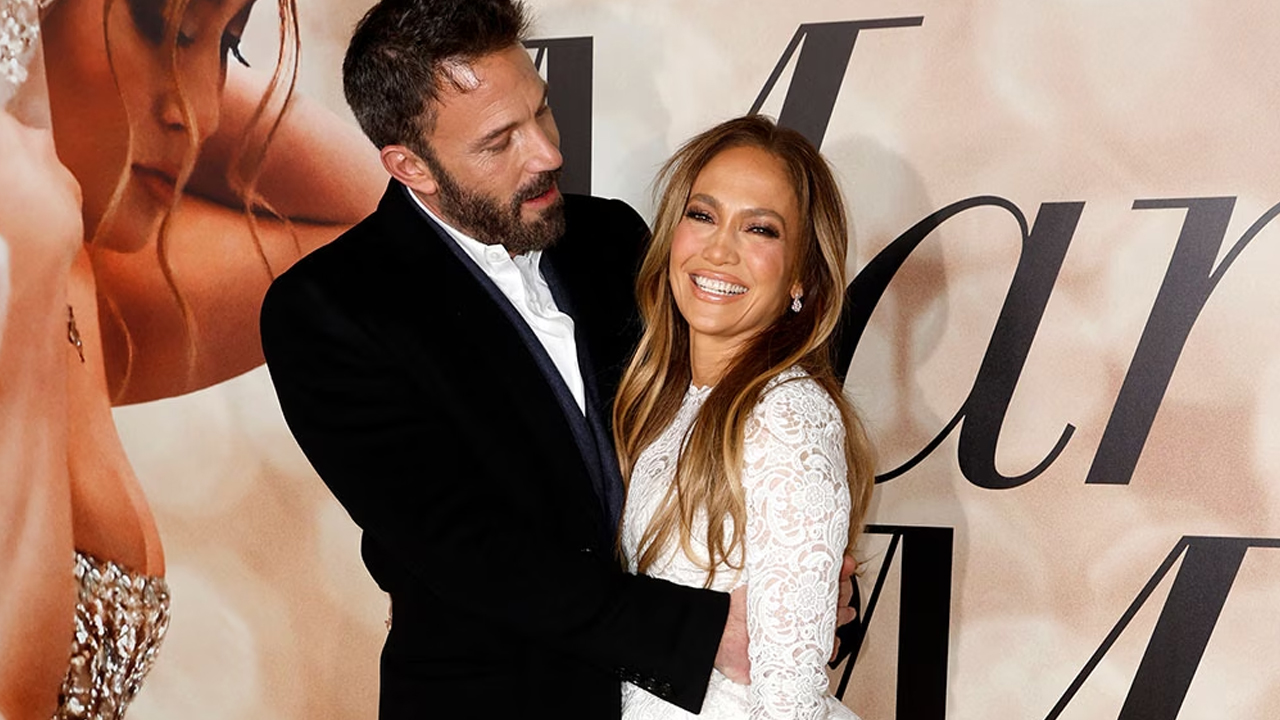 Jennifer Lopez si sfoga sul dolore per il divorzio da Ben Affleck: “tutto il mio f…..o mondo è esploso, devo imparare a star bene da sola”