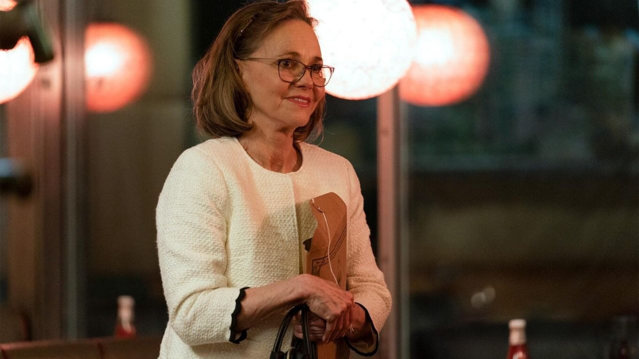 Sally Field rievoca il trauma dell'aborto per sostenere Kamala Harris - Cinematographe.it