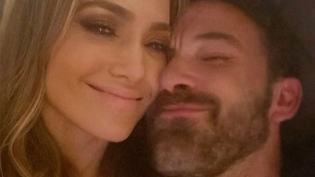 Jennifer Lopez reagisce al sorprendente complimento di Ben Affleck - Cinematographe.it