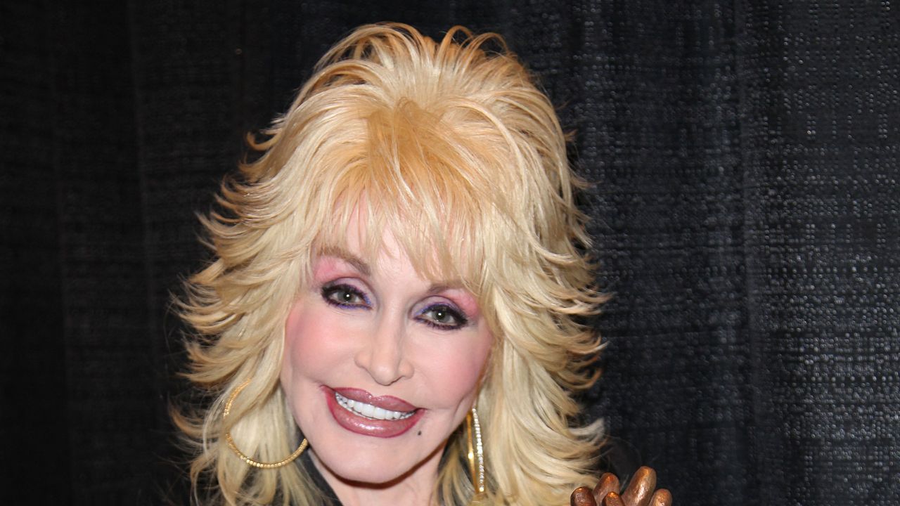 Dolly Parton piange la scomparsa del fratello maggiore David - Cinematographe.it