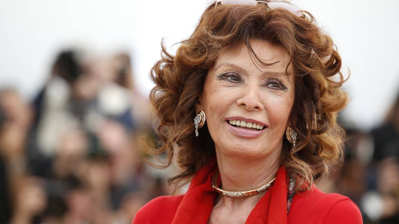 Sophia Loren, l’attrice allontana il ritiro dalla scene: “Voglio pensare al mio prossimo film”