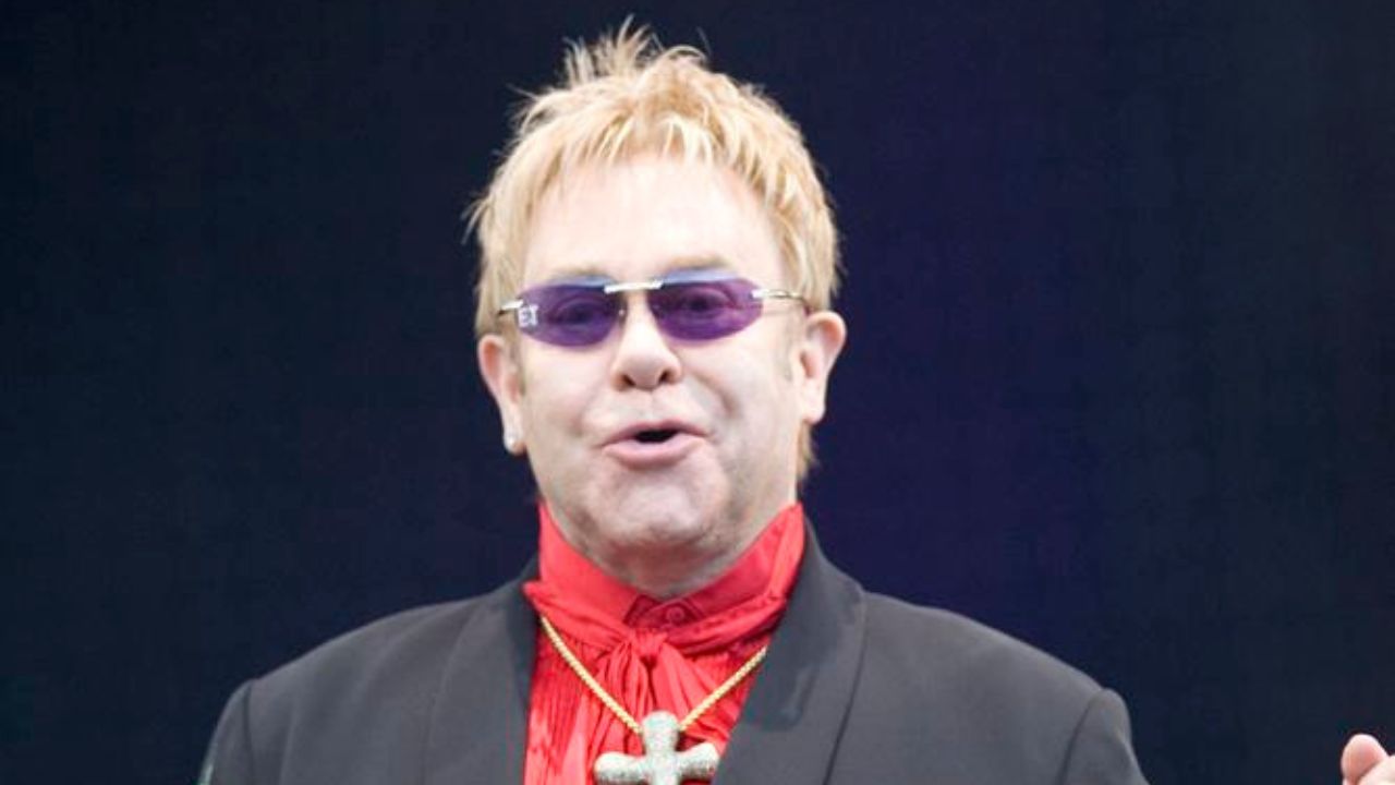 Elton John si oppone alla legalizzazione della marijuana - Cinematographe.it