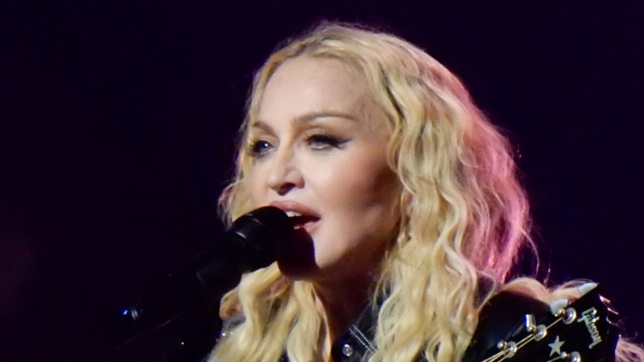 Madonna annuncia il grande ritorno nel 2025: “chi vuole ascoltare nuova musica?” [VIDEO]