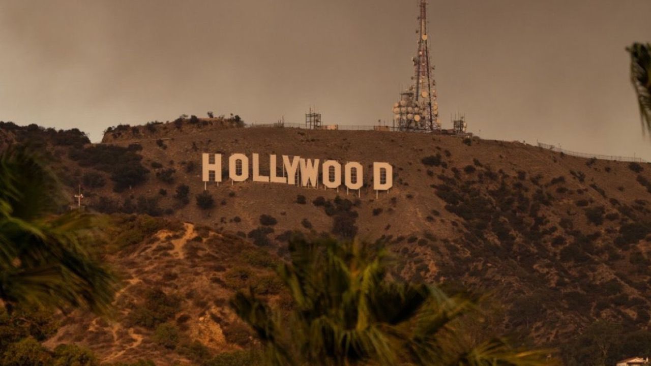 Incendi a Los Angeles: la scritta di Hollywood in fiamme? Una fake news generata dall’IA