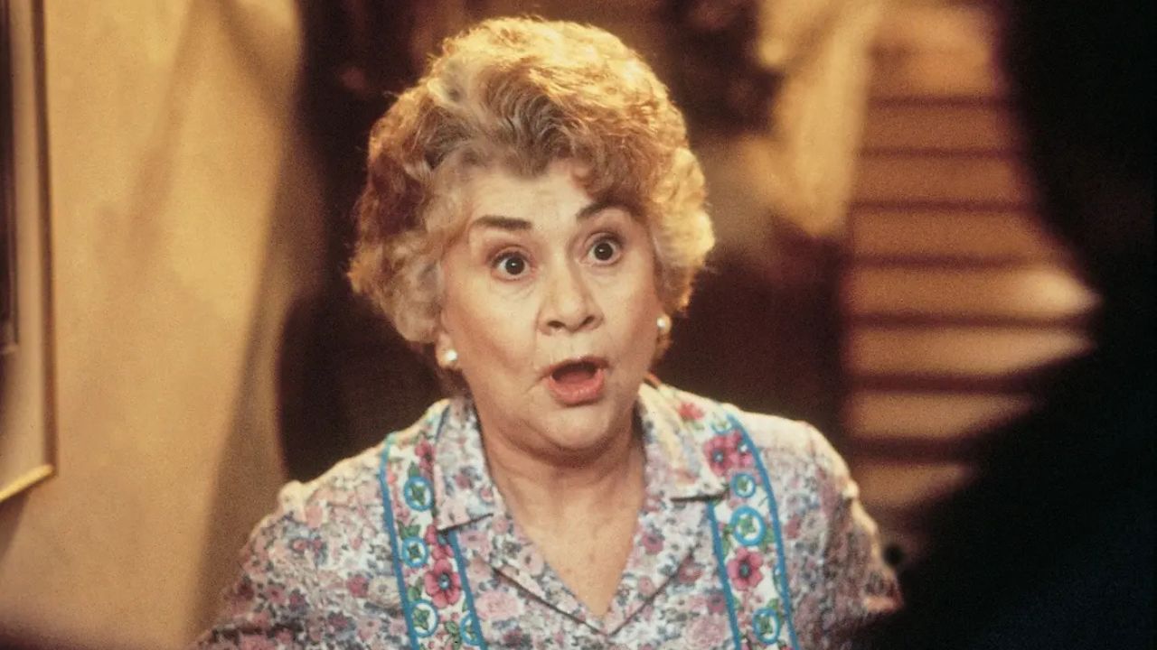 Addio a Joan Plowright, leggenda del teatro e del cinema: è morta a 95 anni