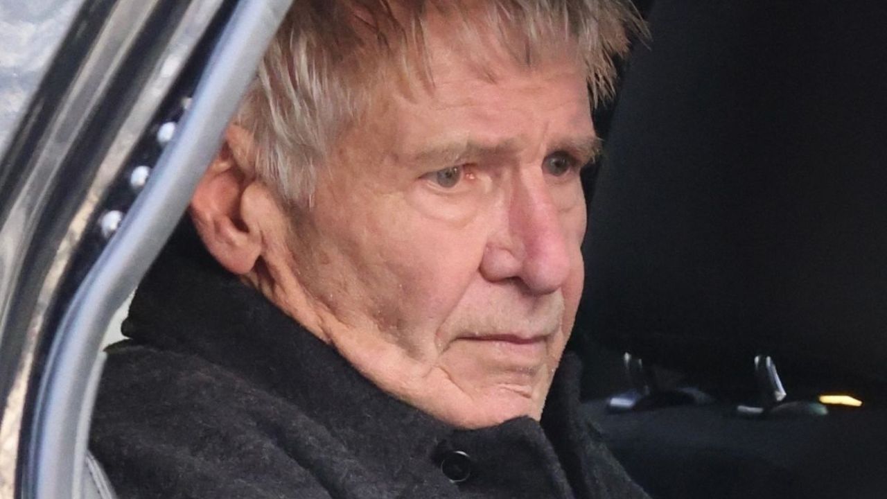 Harrison Ford scortato dalla polizia: l’attore appare devastato durante gli incendi a Los Angeles [FOTO]