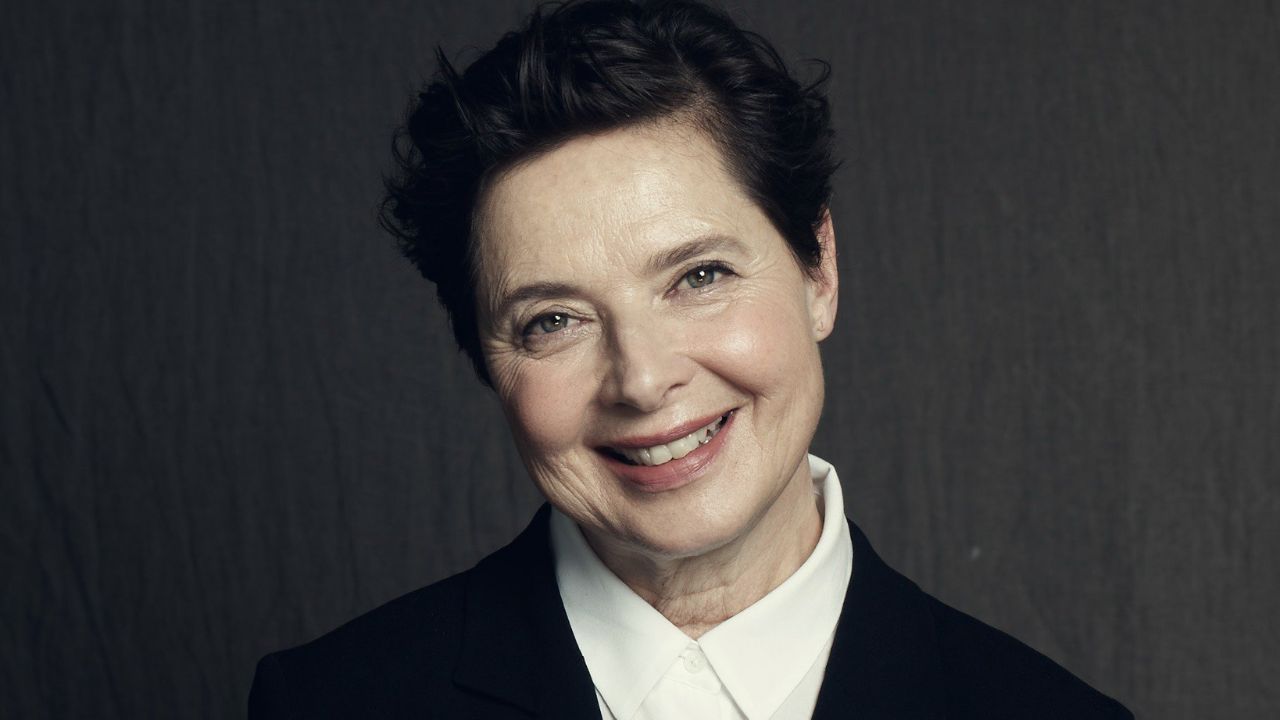 Incendio Los Angeles: l’immagine della statuetta degli Oscar bruciata di Isabella Rossellini diventa simbolo della tragedia