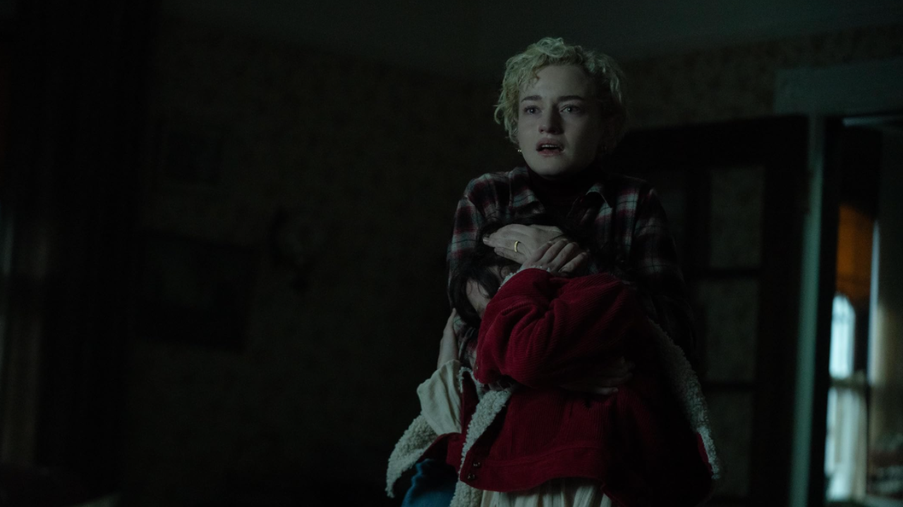 Wolf Man Julia Garner cinematographe.it