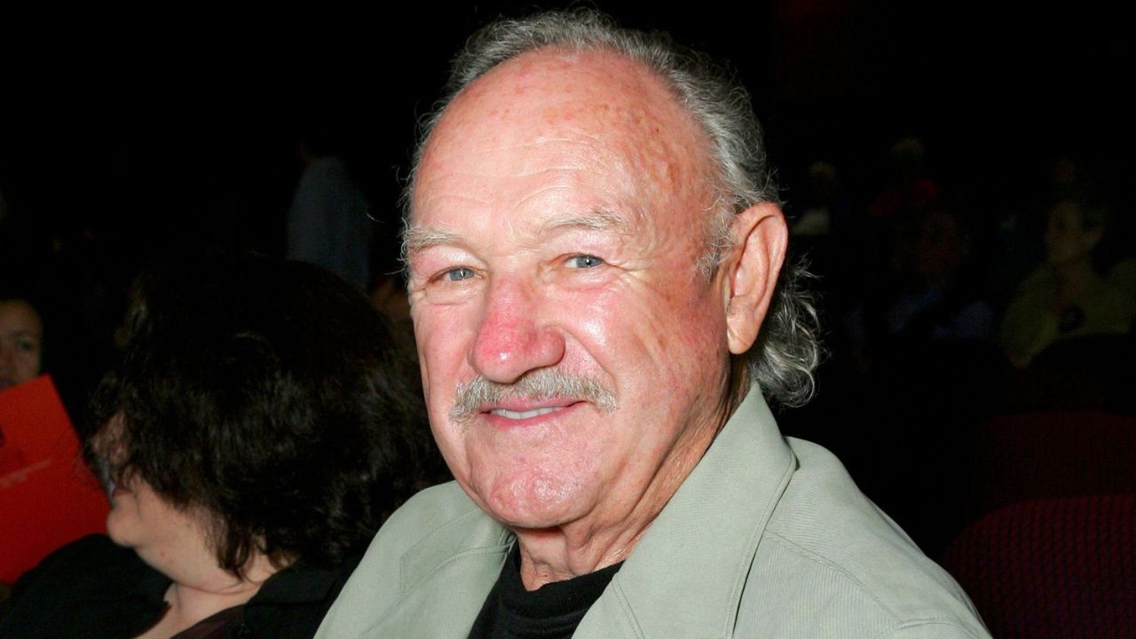 Addio a Gene Hackman. Il leggendario attore, vincitore di due premi Oscar, è stato trovato morto insieme alla moglie all’età di 95 anni