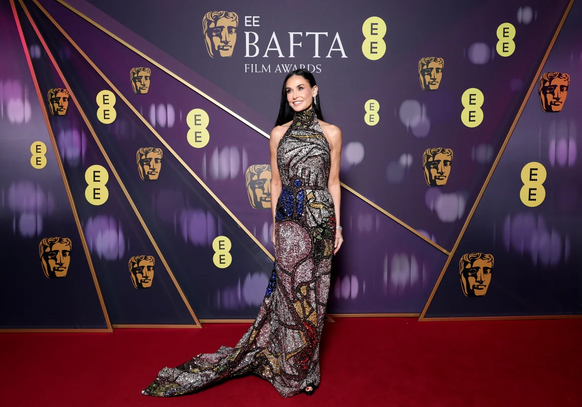 BAFTA Awards 2025 look - cinematographe.it 