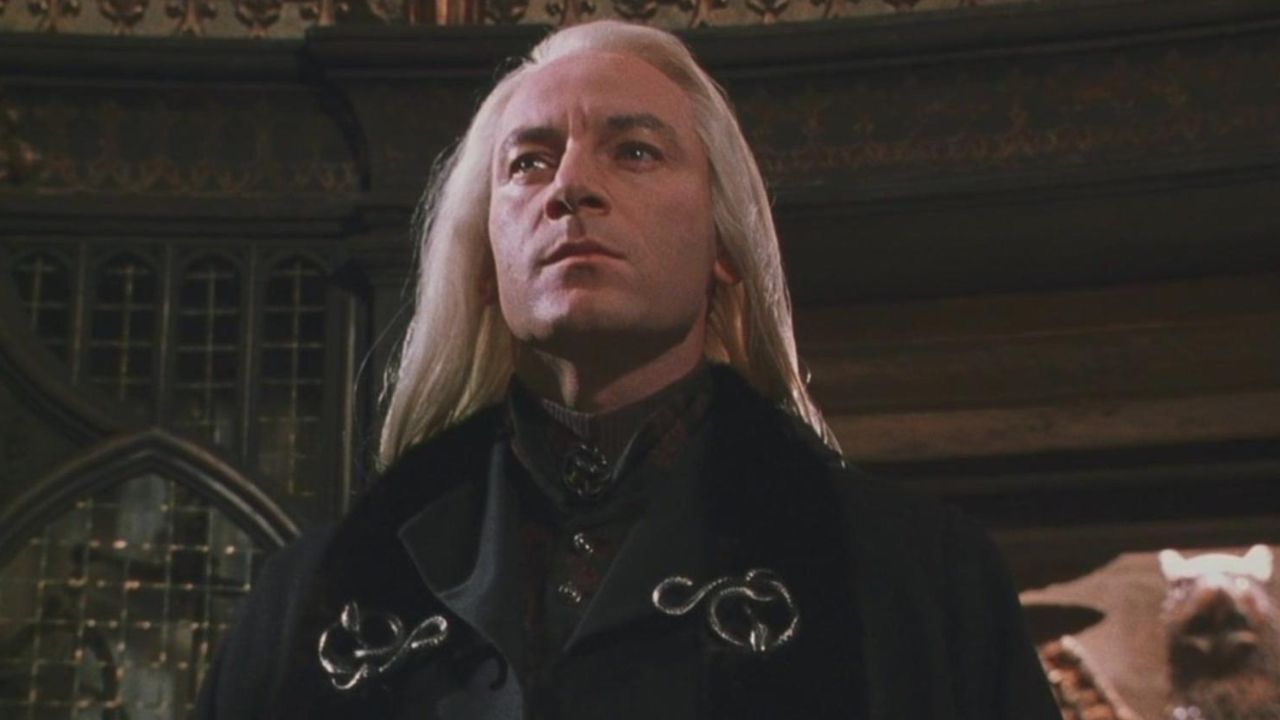 Harry Potter, Jason Isaacs definisce Lucius Malfoy “un razzista”
